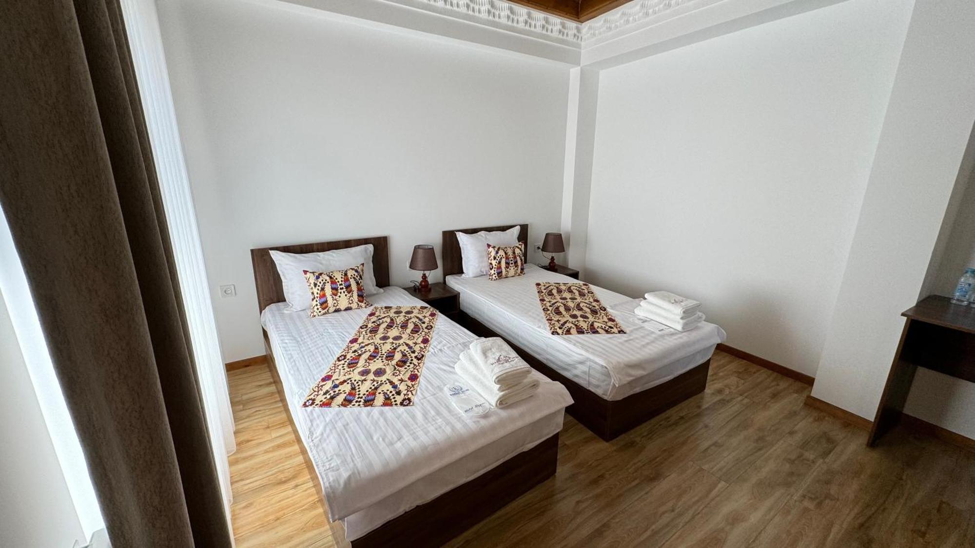 Mahbubakhon Guest House In Old City بخارى المظهر الخارجي الصورة